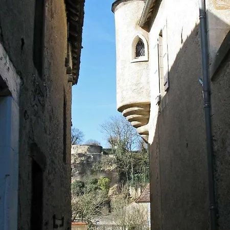 St Martial Apartment *